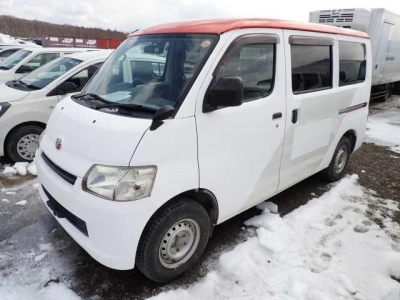 TOYOTA LITE ACE VAN