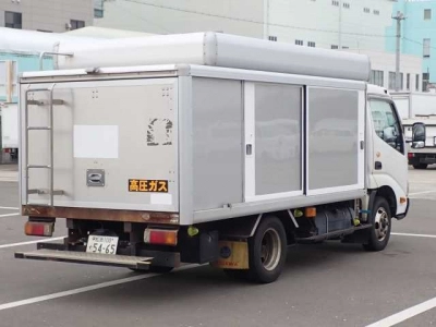 TOYOTA DYNA