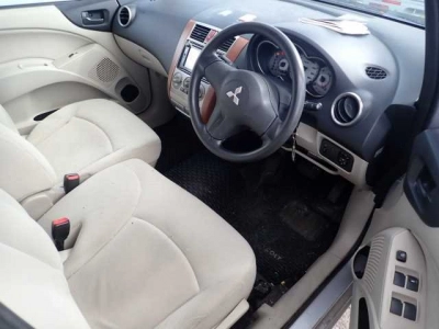 MITSUBISHI COLT PLUS