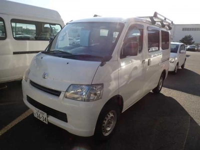 TOYOTA TOWN ACE VAN