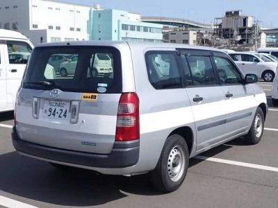 TOYOTA SUCCEED VAN