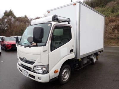 TOYOTA DYNA