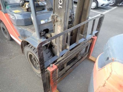 TOYOTA  FORKLIFT 
