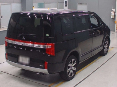 MITSUBISHI DELICA D:5