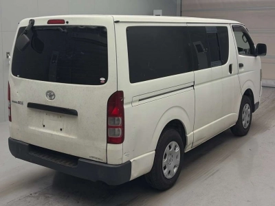 TOYOTA REGIUS VAN