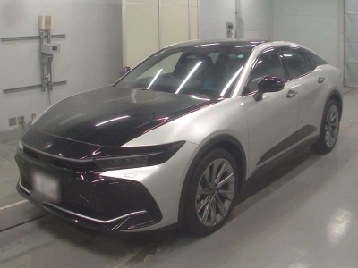 TOYOTA CROWN CROSSOVER