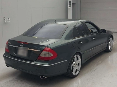 MERCEDES BENZ E CLASS