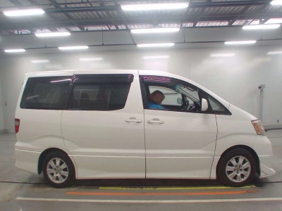 TOYOTA ALPHARD V