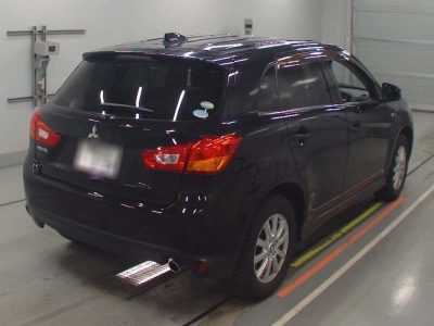 MITSUBISHI RVR