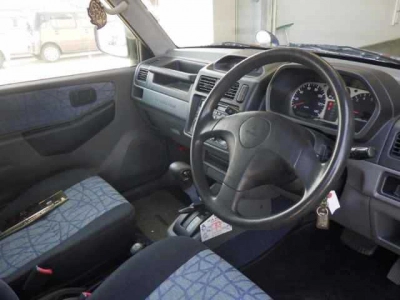 MITSUBISHI PAJERO MINI