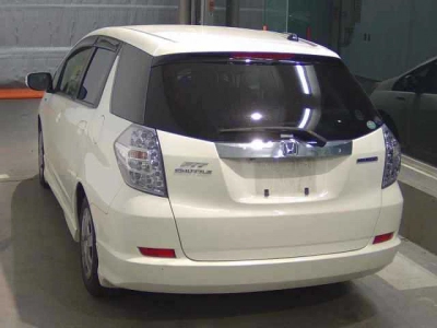 HONDA FIT SHUTTLE