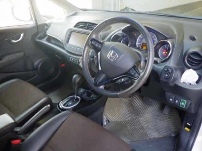 HONDA FIT SHUTTLE