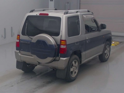 MITSUBISHI PAJERO MINI