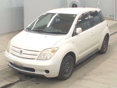 TOYOTA IST