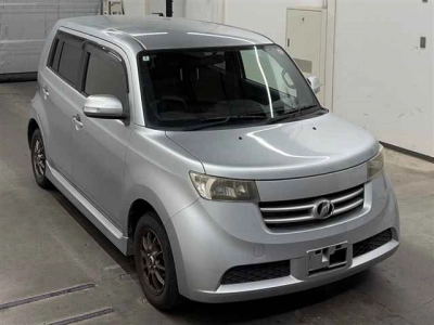 TOYOTA BB