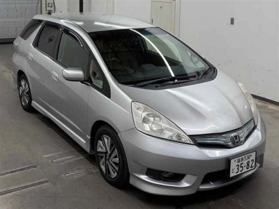HONDA FIT SHUTTLE HYBRID