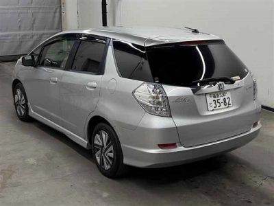 HONDA FIT SHUTTLE HYBRID