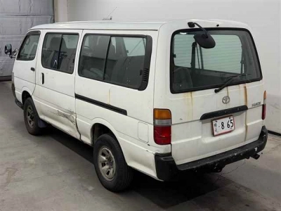 TOYOTA HIACE WAGON