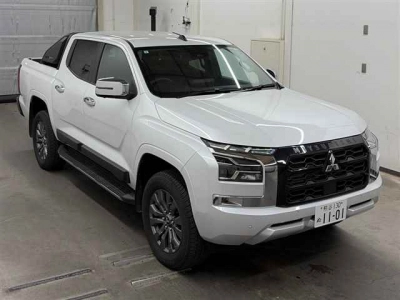 MITSUBISHI TRITON