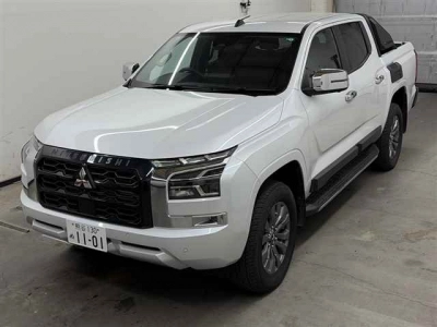 MITSUBISHI TRITON