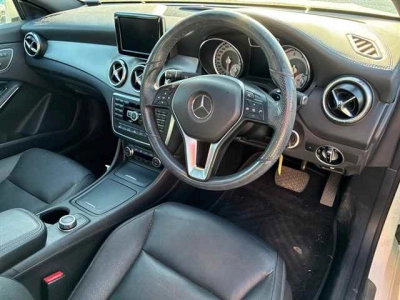 MERCEDES BENZ CLA