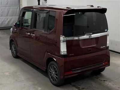 HONDA N BOX CUSTOM