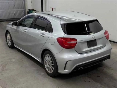 MERCEDES BENZ A CLASS