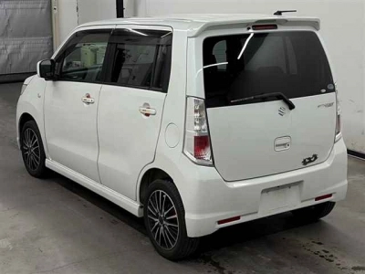 SUZUKI WAGON R STINGRAY