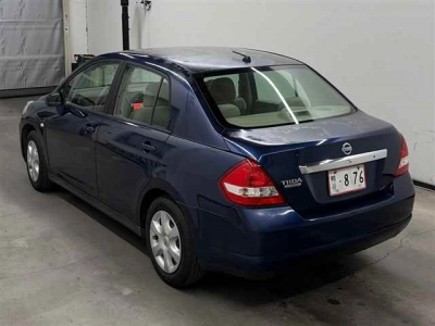 NISSAN TIIDA LATIO
