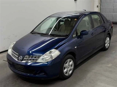 NISSAN TIIDA LATIO