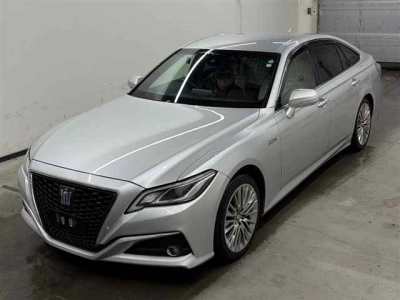 TOYOTA CROWN HYBRID