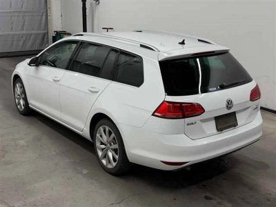 VOLKSWAGEN GOLF VARIANT