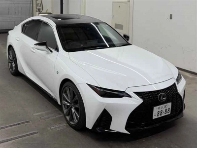 LEXUS IS