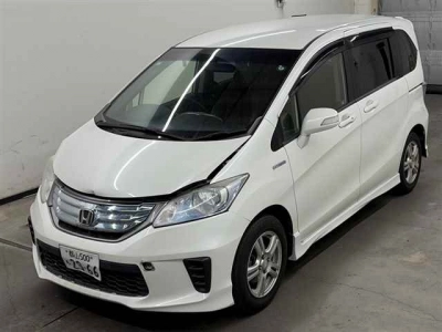 HONDA FREED SPIKE HYBRID