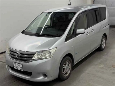 NISSAN SERENA