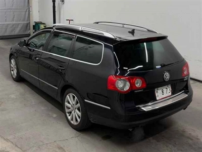 VOLKSWAGEN PASSAT VARIANT