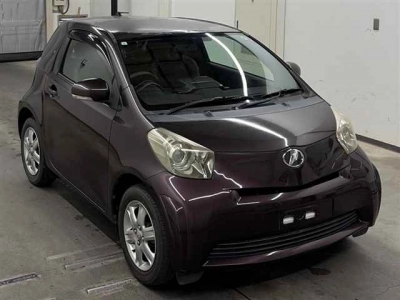 TOYOTA IQ