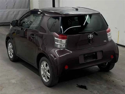 TOYOTA IQ