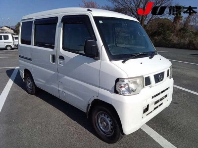 NISSAN NV100 CLIPPER