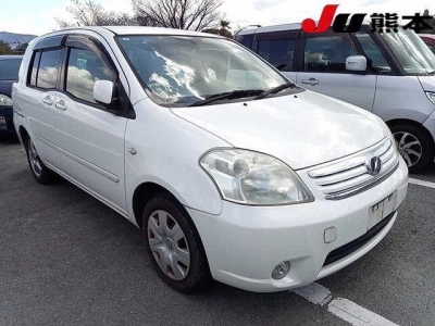 TOYOTA RAUM