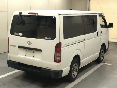 TOYOTA REGIUS ACE