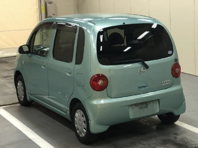 DAIHATSU MOVE LATTE