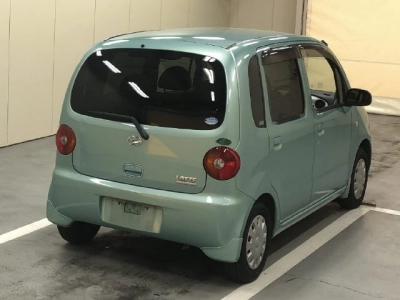 DAIHATSU MOVE LATTE