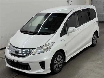 HONDA FREED HYBRID