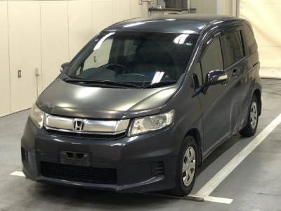 HONDA FREED SPIKE
