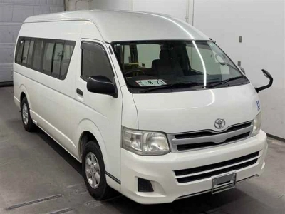 TOYOTA HIACE WAGON