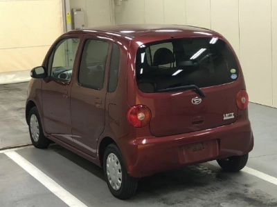 DAIHATSU MOVE LATTE
