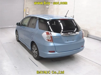 HONDA FIT SHUTTLE HYBRID
