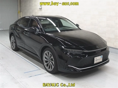 TOYOTA CROWN CROSSOVER