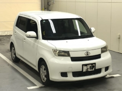 TOYOTA BB